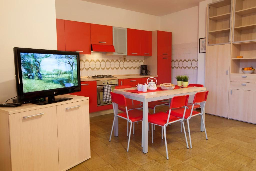 Casa Lucia Apartment Torbole Sul Garda Ruang foto
